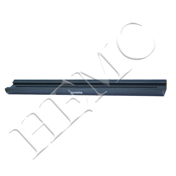 RAIL FOR FIXATORS